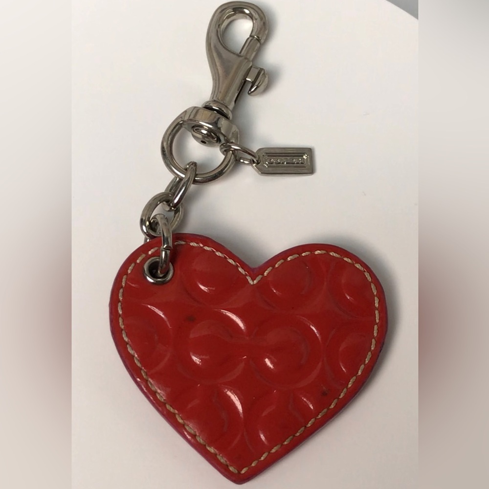 COACH 2009 OP Art Heart Keychain/ Bag Charm โฅ๏ธ - Picture 6 of 10